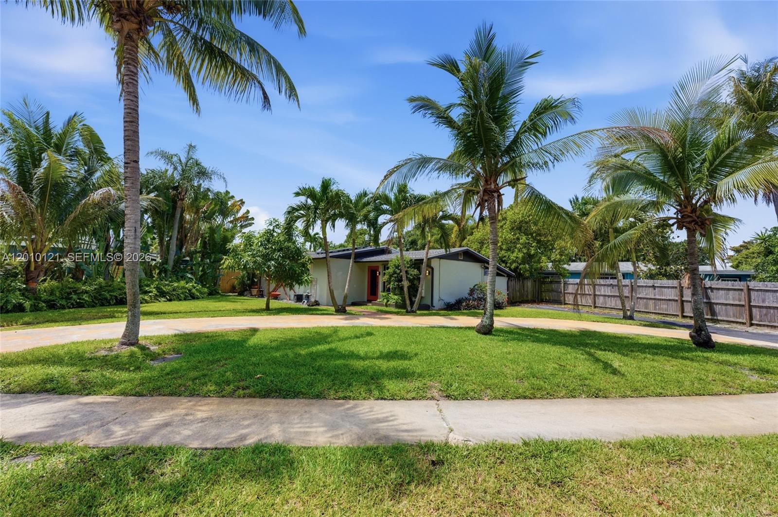 Lauderdale Villas