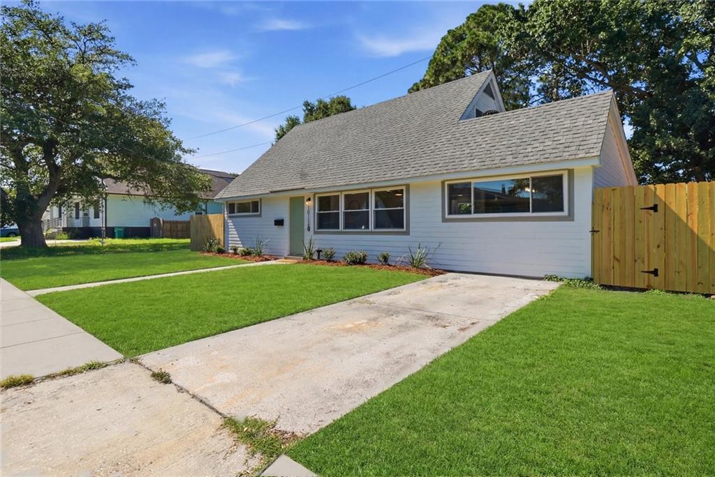 Homes for sale in River Ridge, LA | 10137 Stephen Dr, River Ridge, LA 70123 | MLS# 2557746