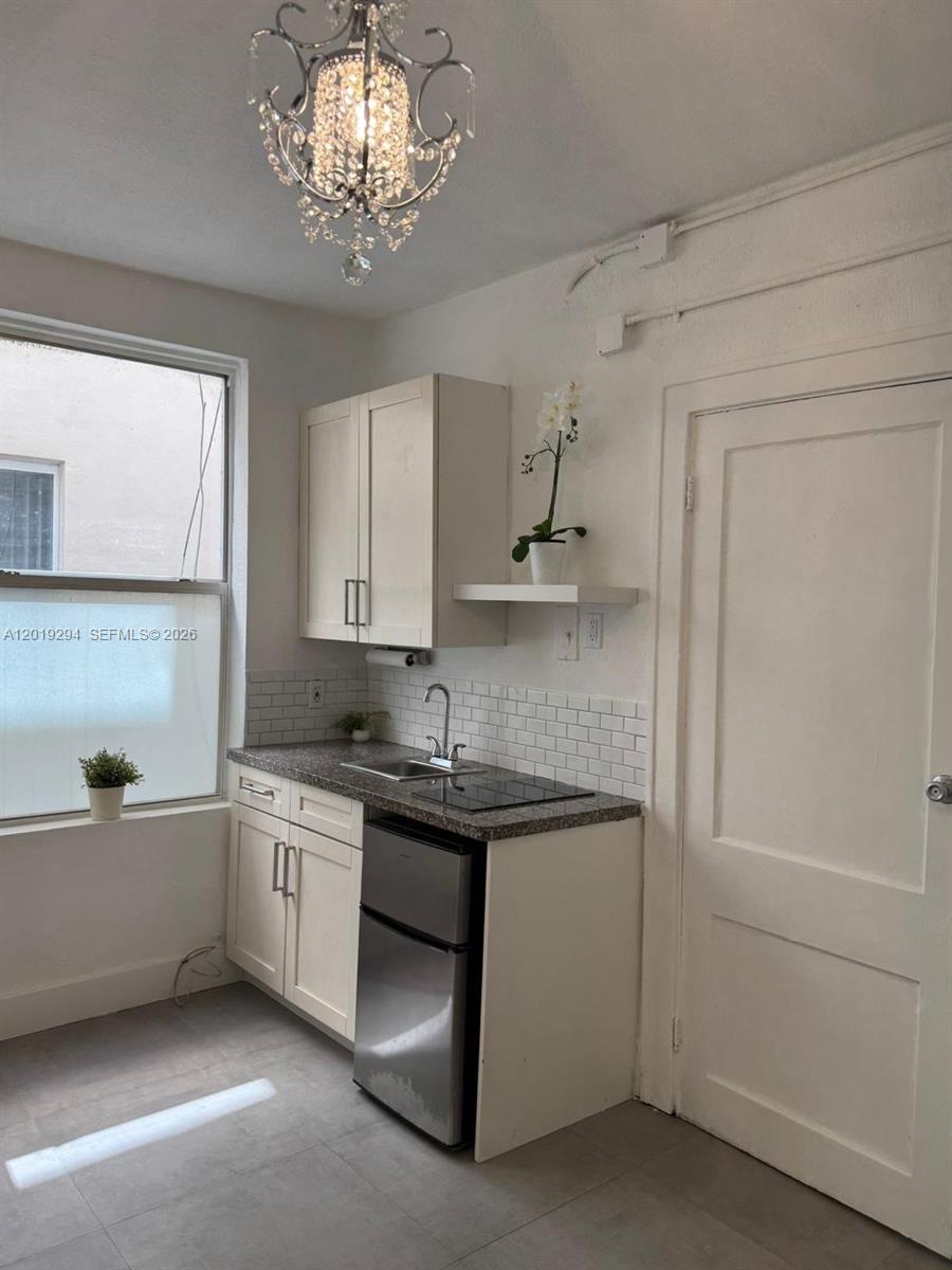 Menores Condo