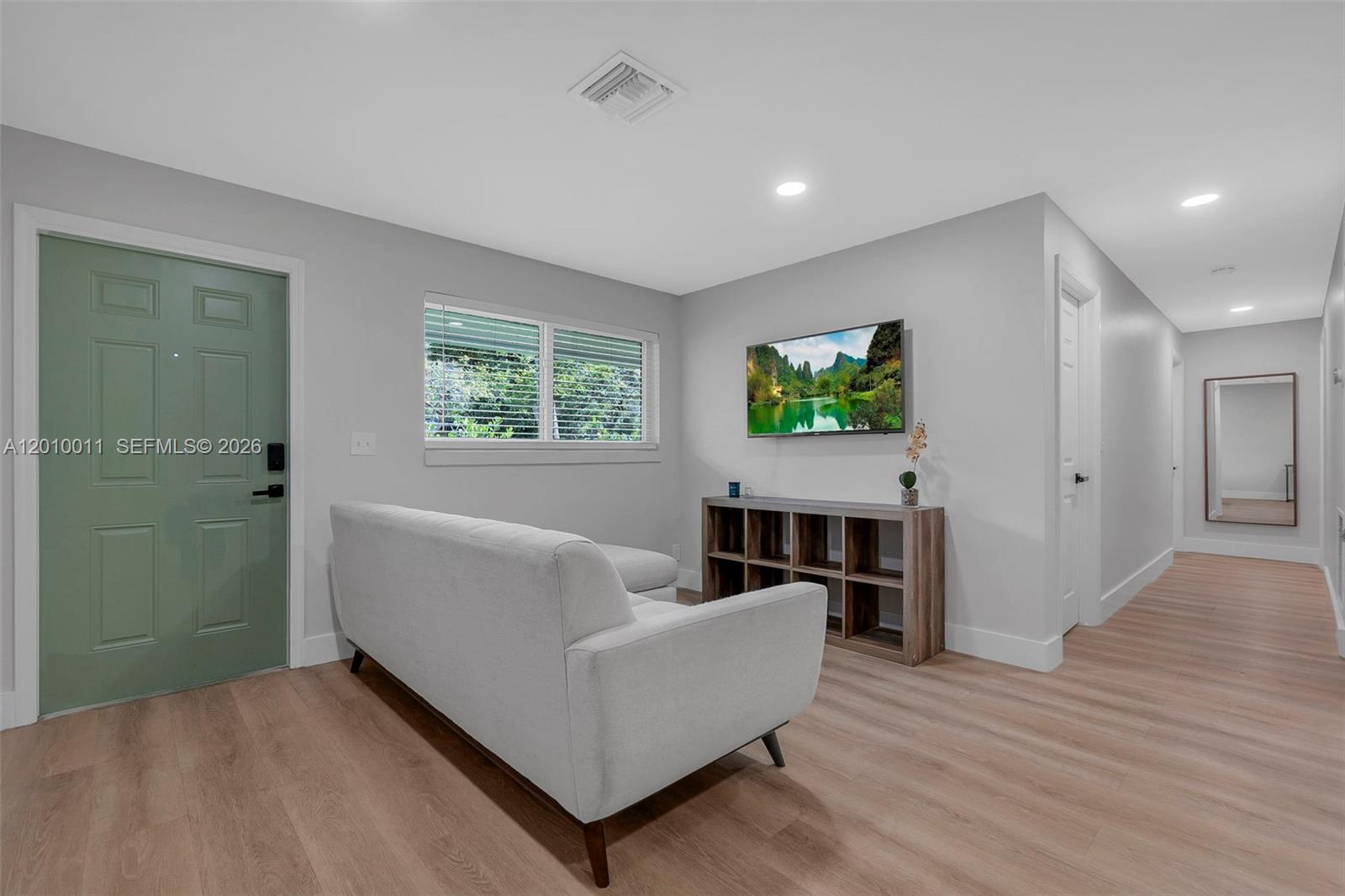 Property photo # 4