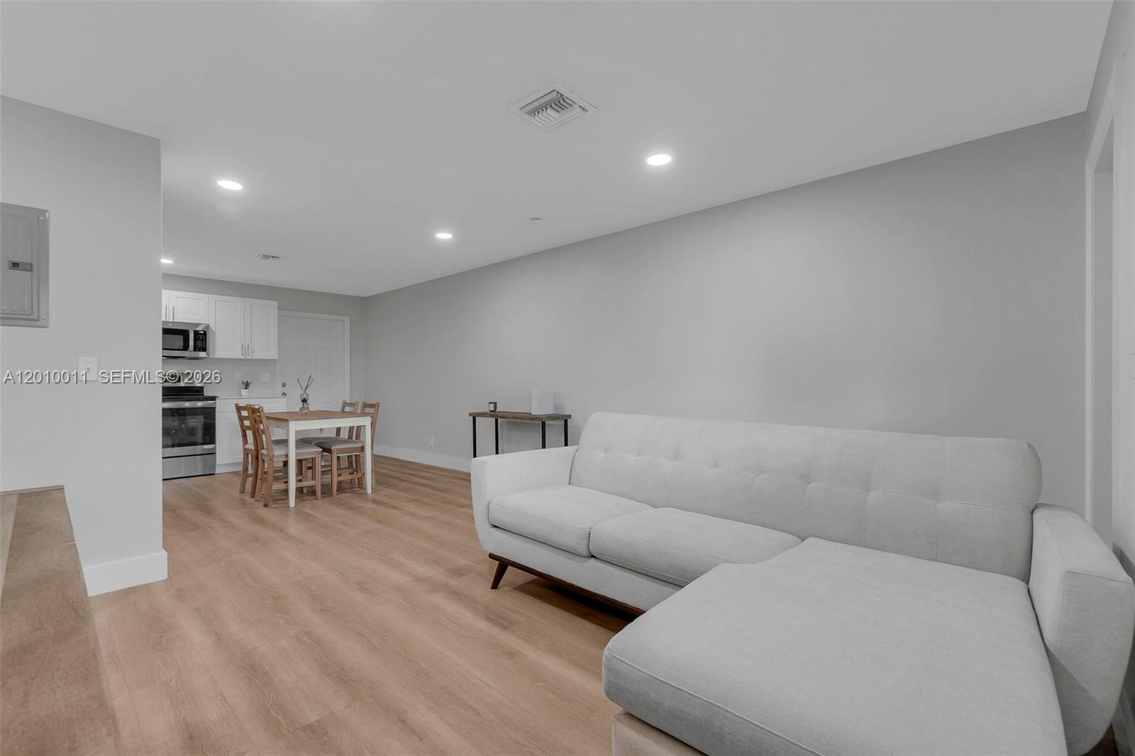 Property photo # 6