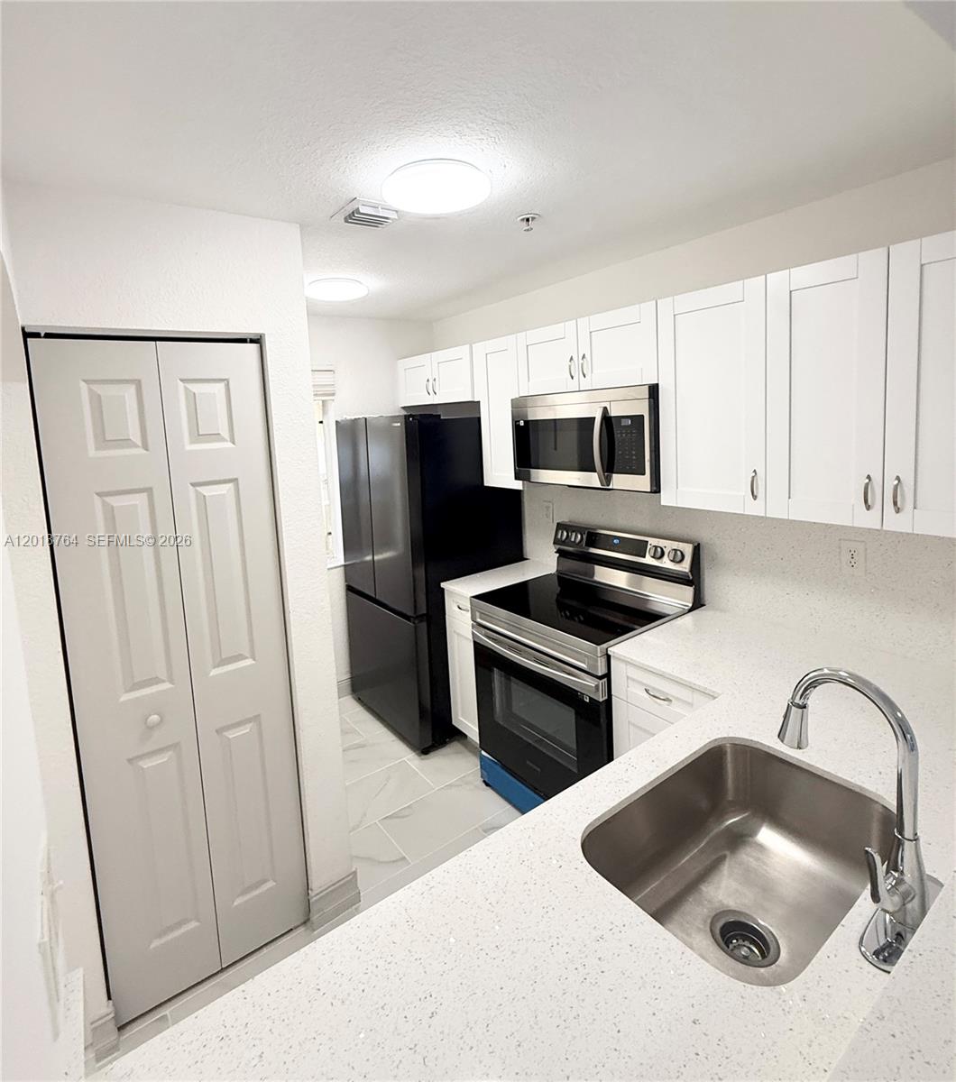 Park Place At Midway Cond