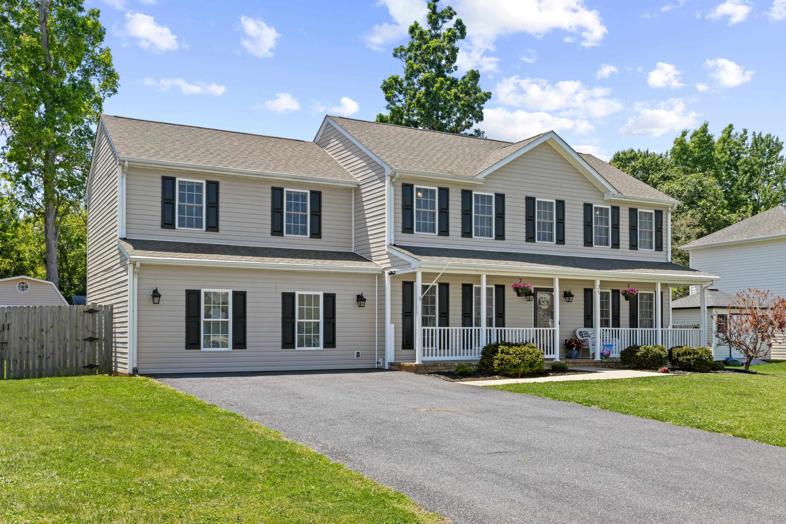 21 LADY SLIPPER DR, Waynesboro, VA 22980