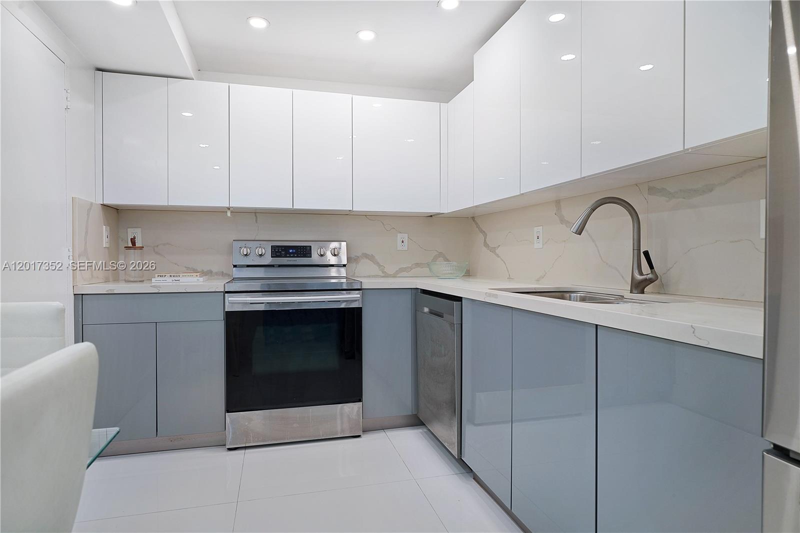 9500 Oceans Condo