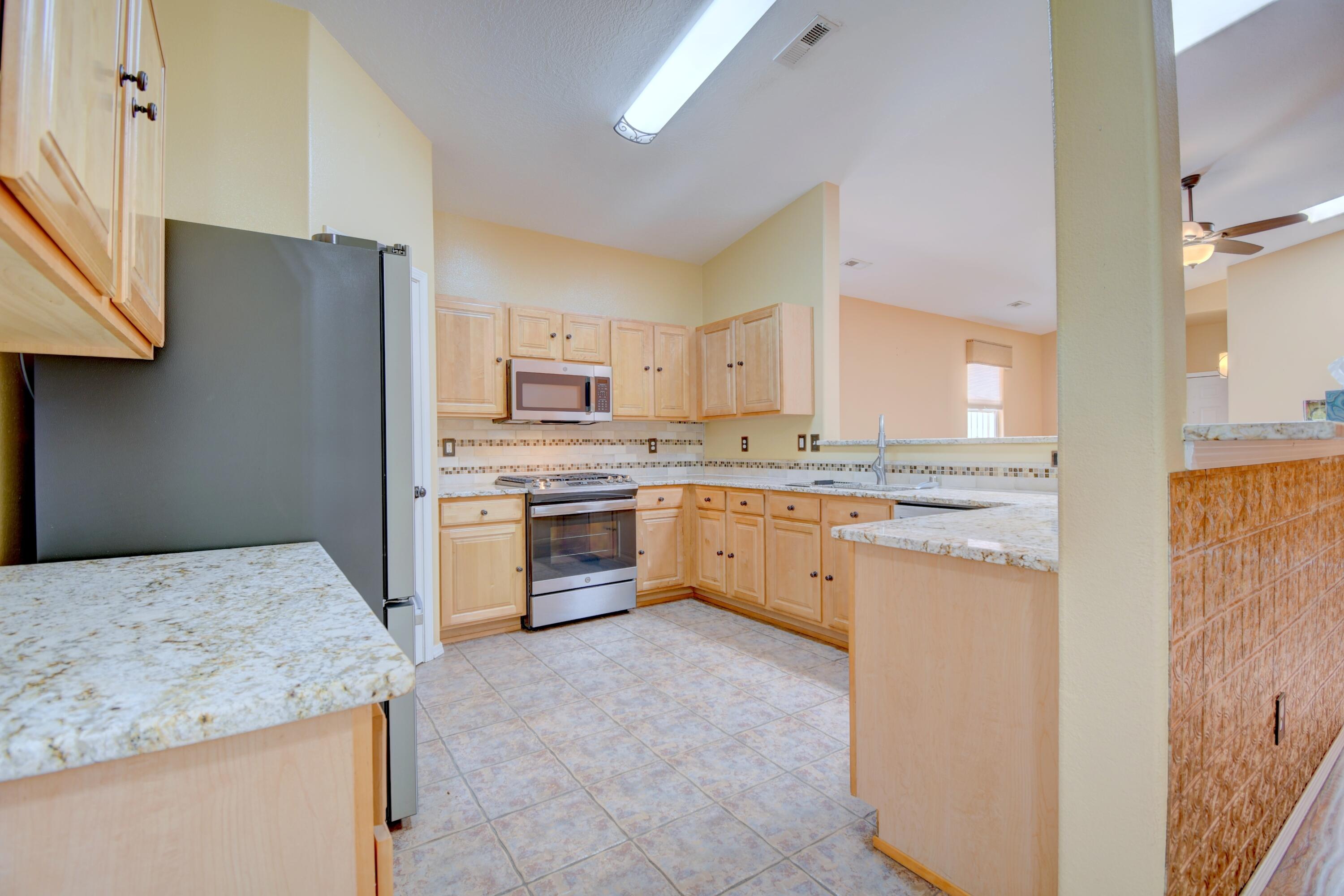Photo 3 of Single family home for sale at 3105 W Meadow Dr Sw, Albuquerque, NM 87121 | MLS# 1103595 | Listing updated on 2026-09-19