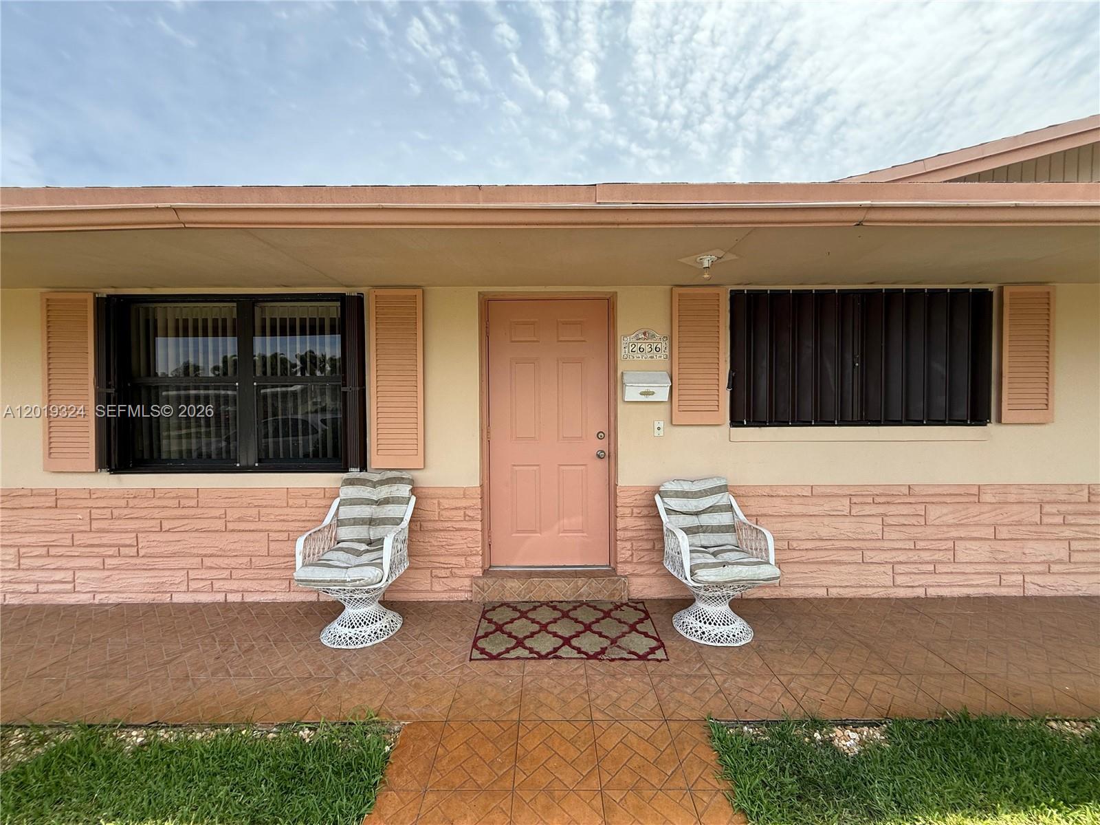 Bahama Heights 5