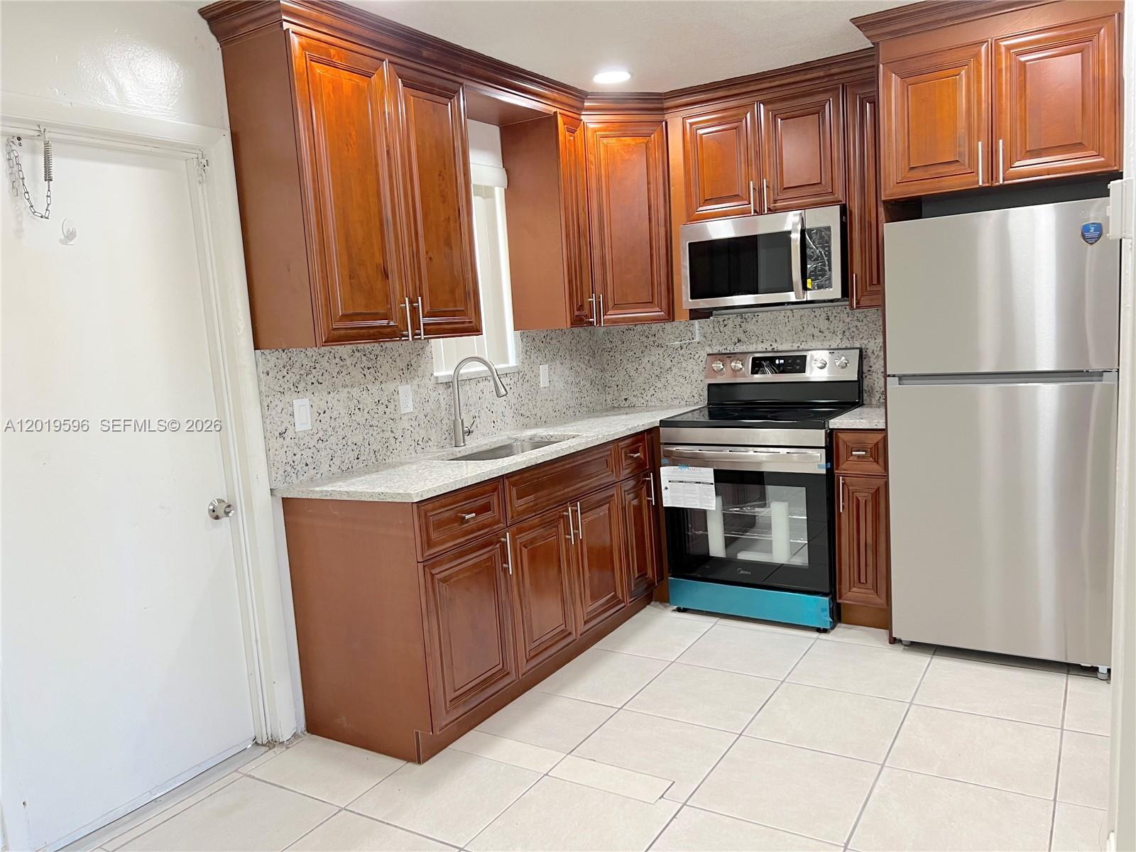 Property photo # 0