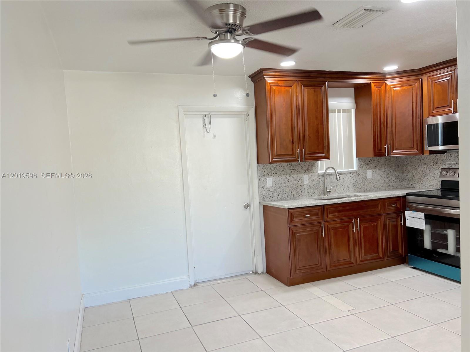 Property photo # 6