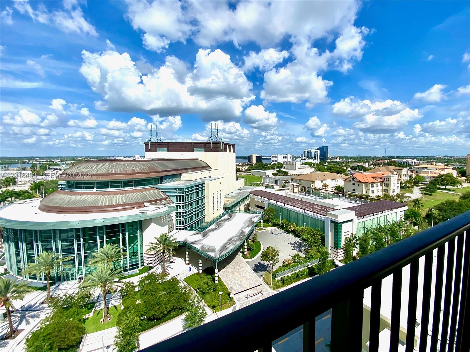 Tower Condo At Cityplace