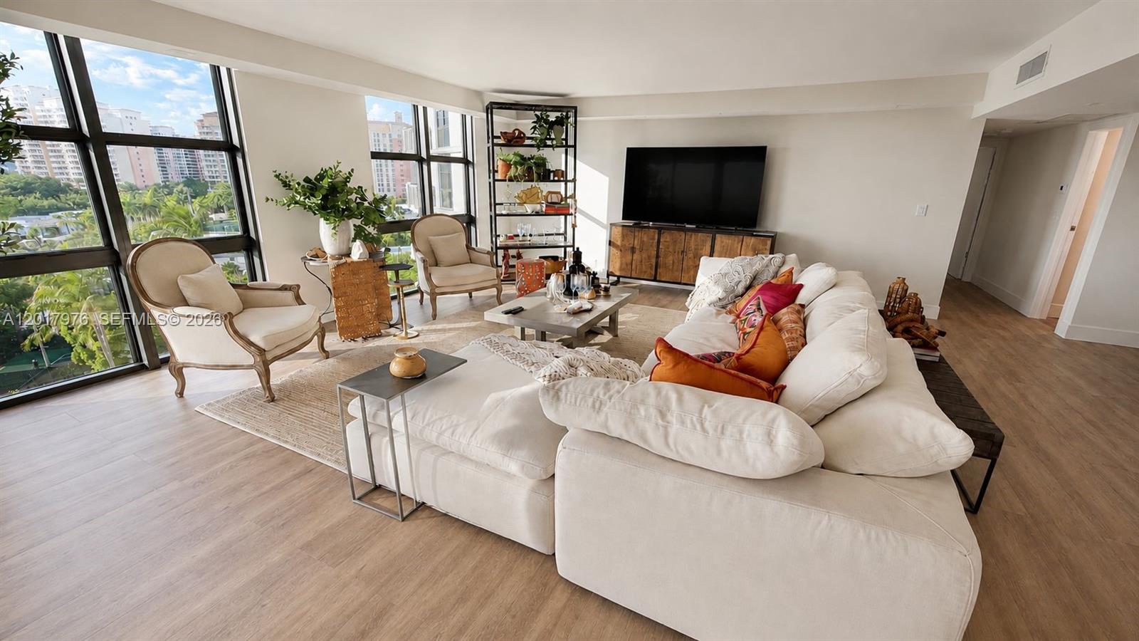 Property photo # 9