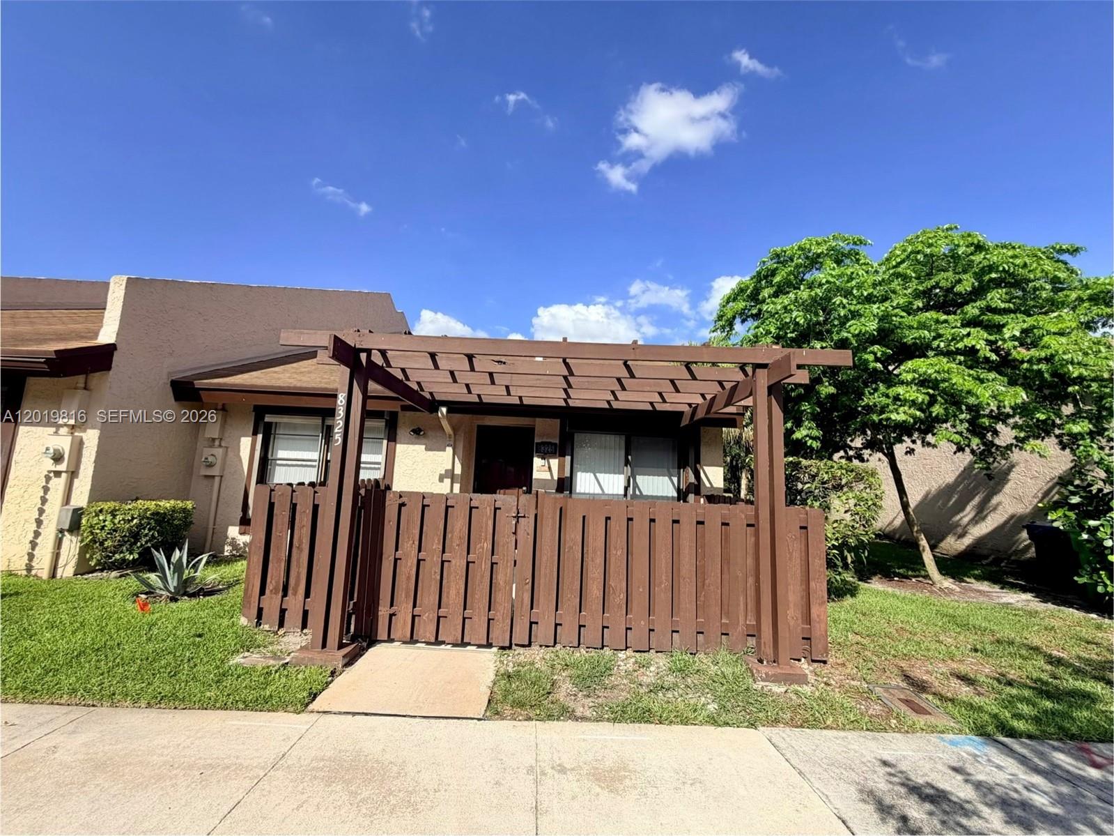 Property photo # 1