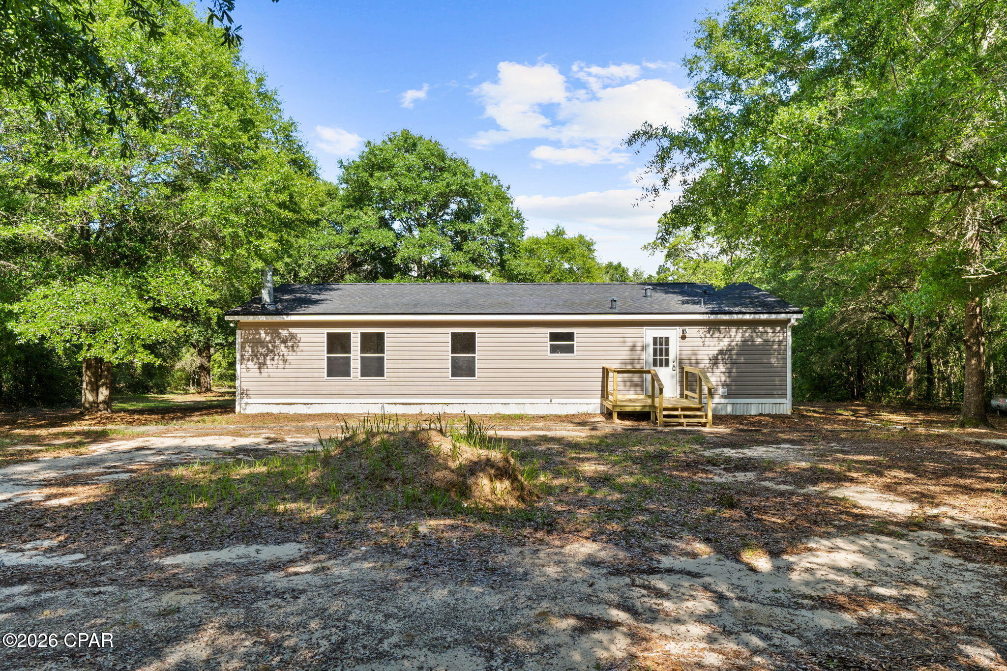 Image 31 For 135 Verdi Lane