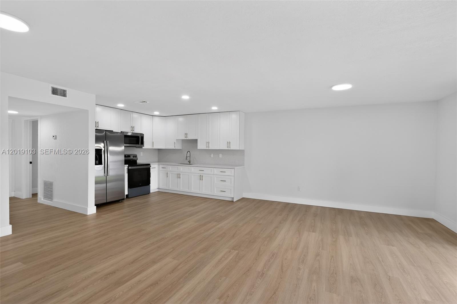 Property photo # 4