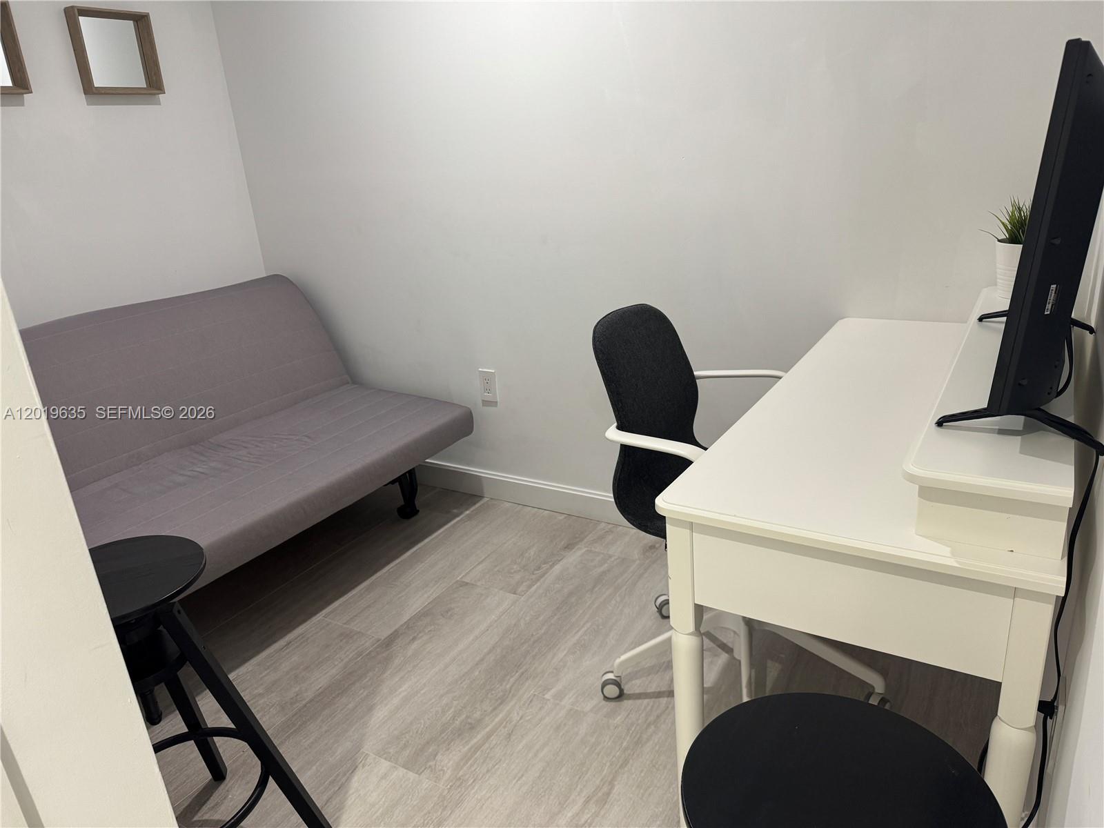 Property photo # 8