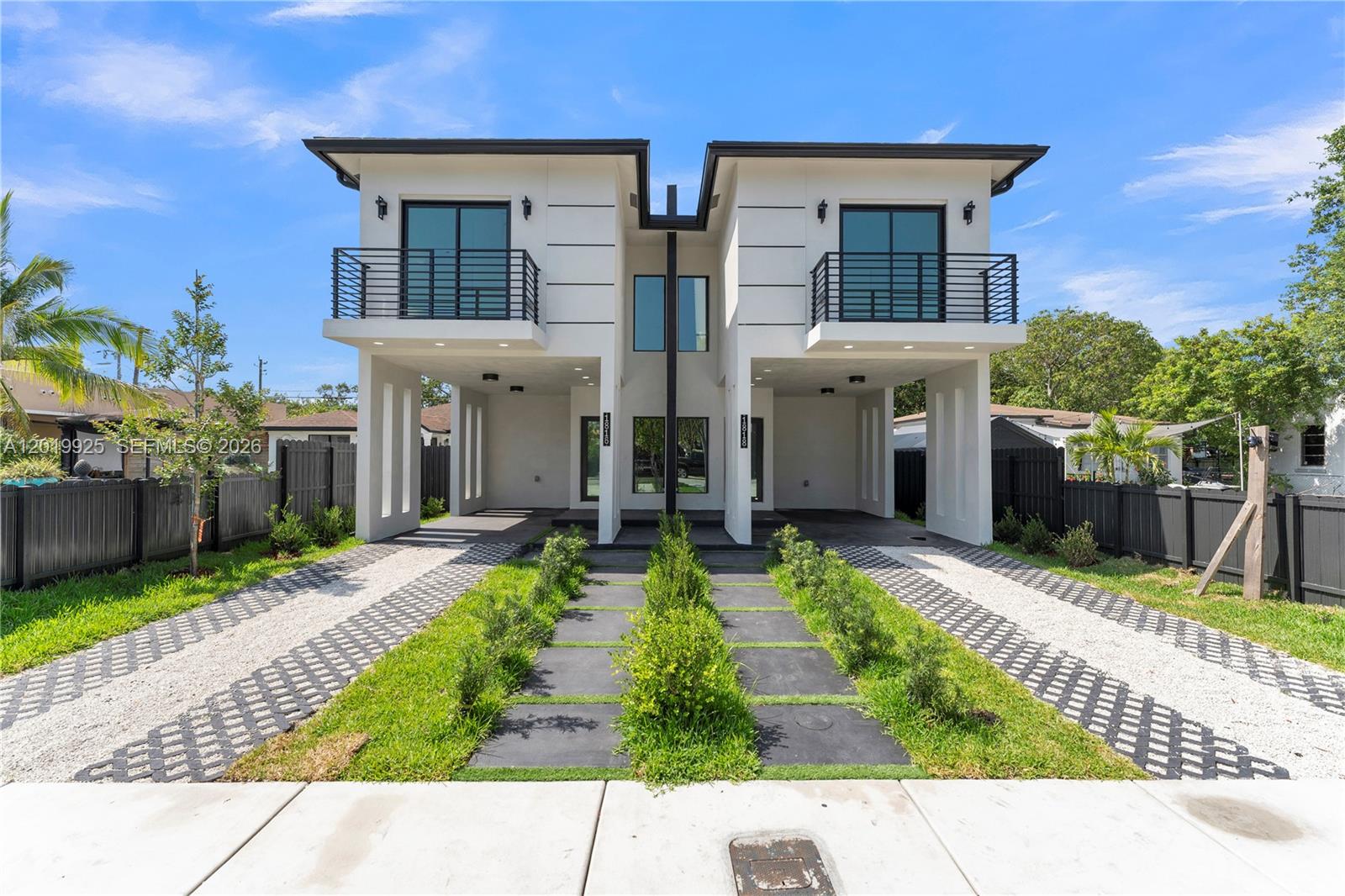 17Th Ave Manor