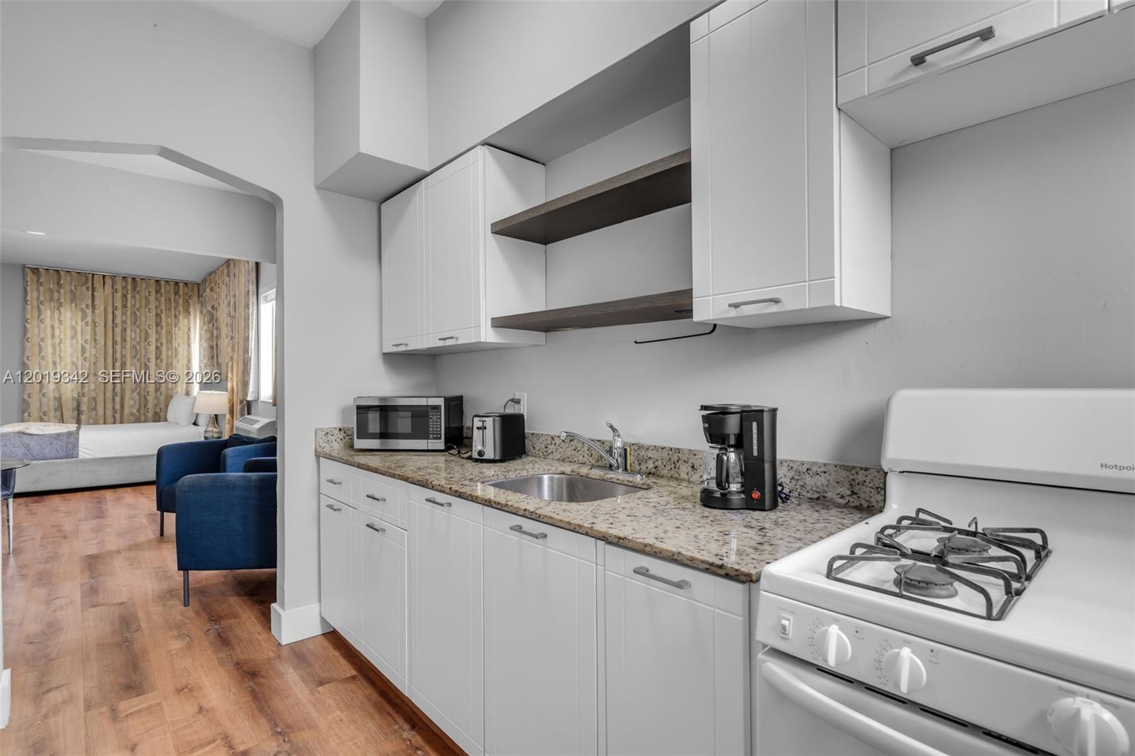 Property photo # 4