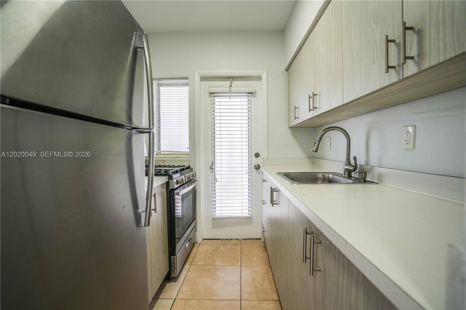Property photo # 4