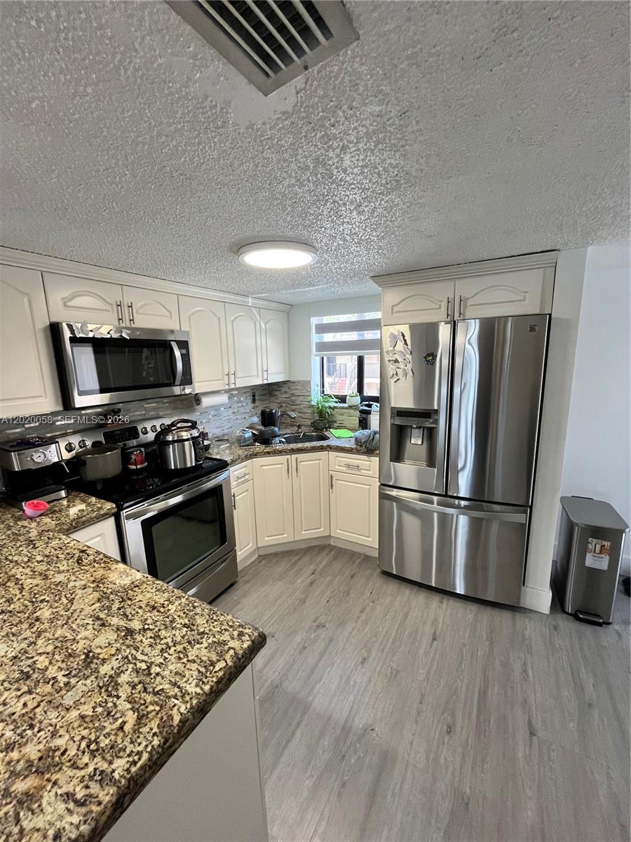 Property photo # 0