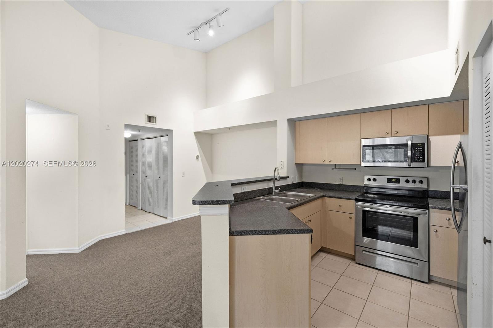 Property photo # 9