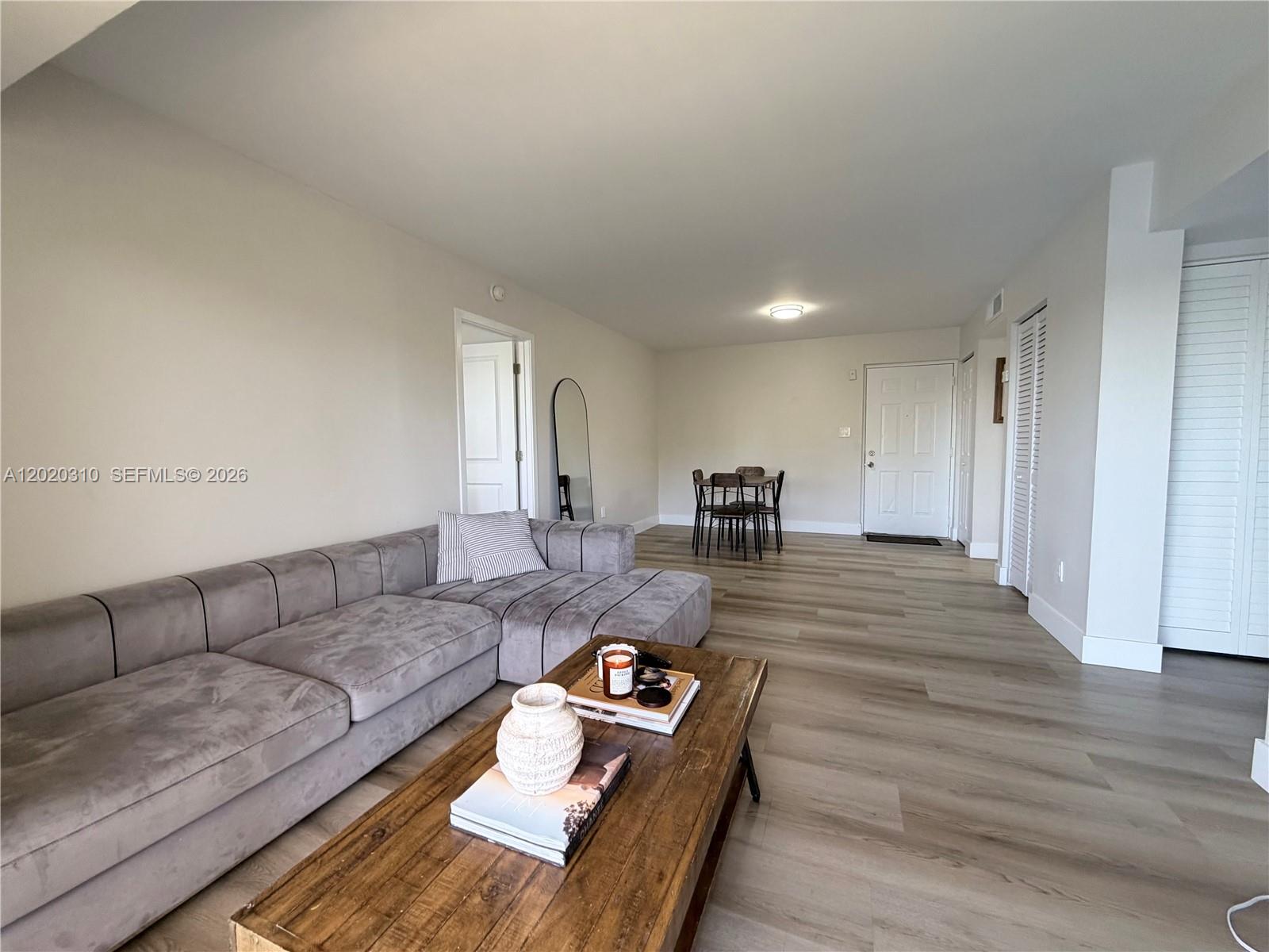 Property photo # 0