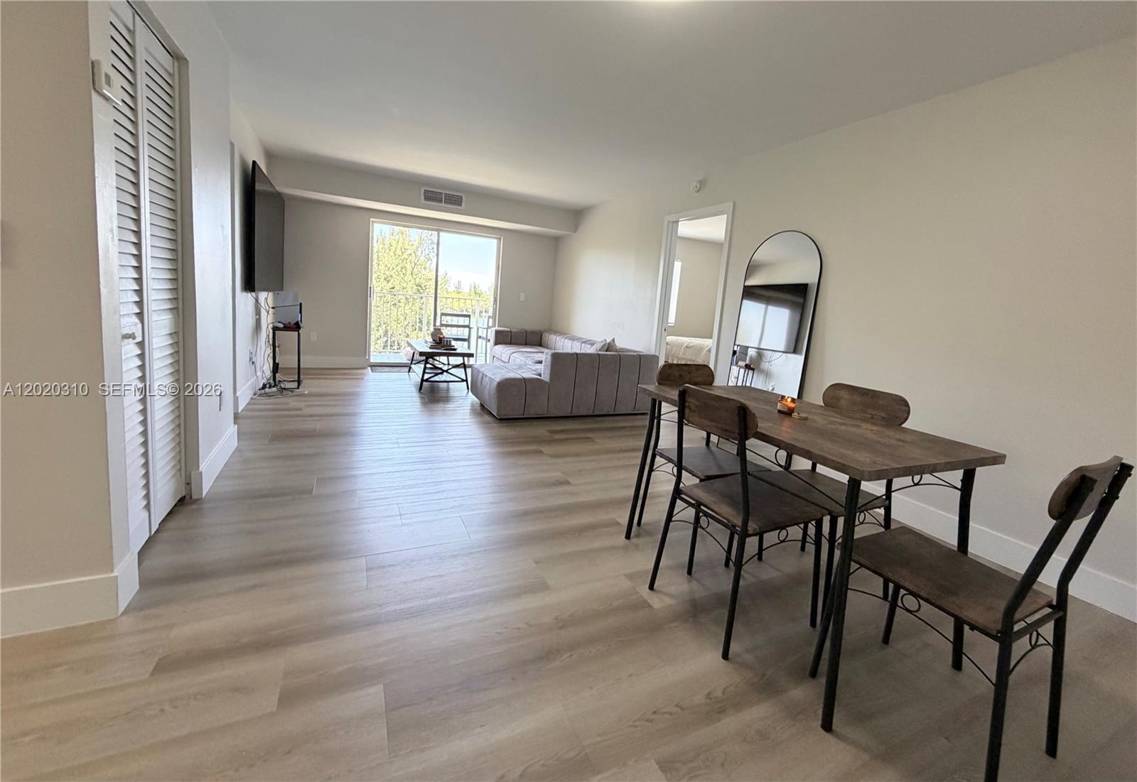 Property photo # 9