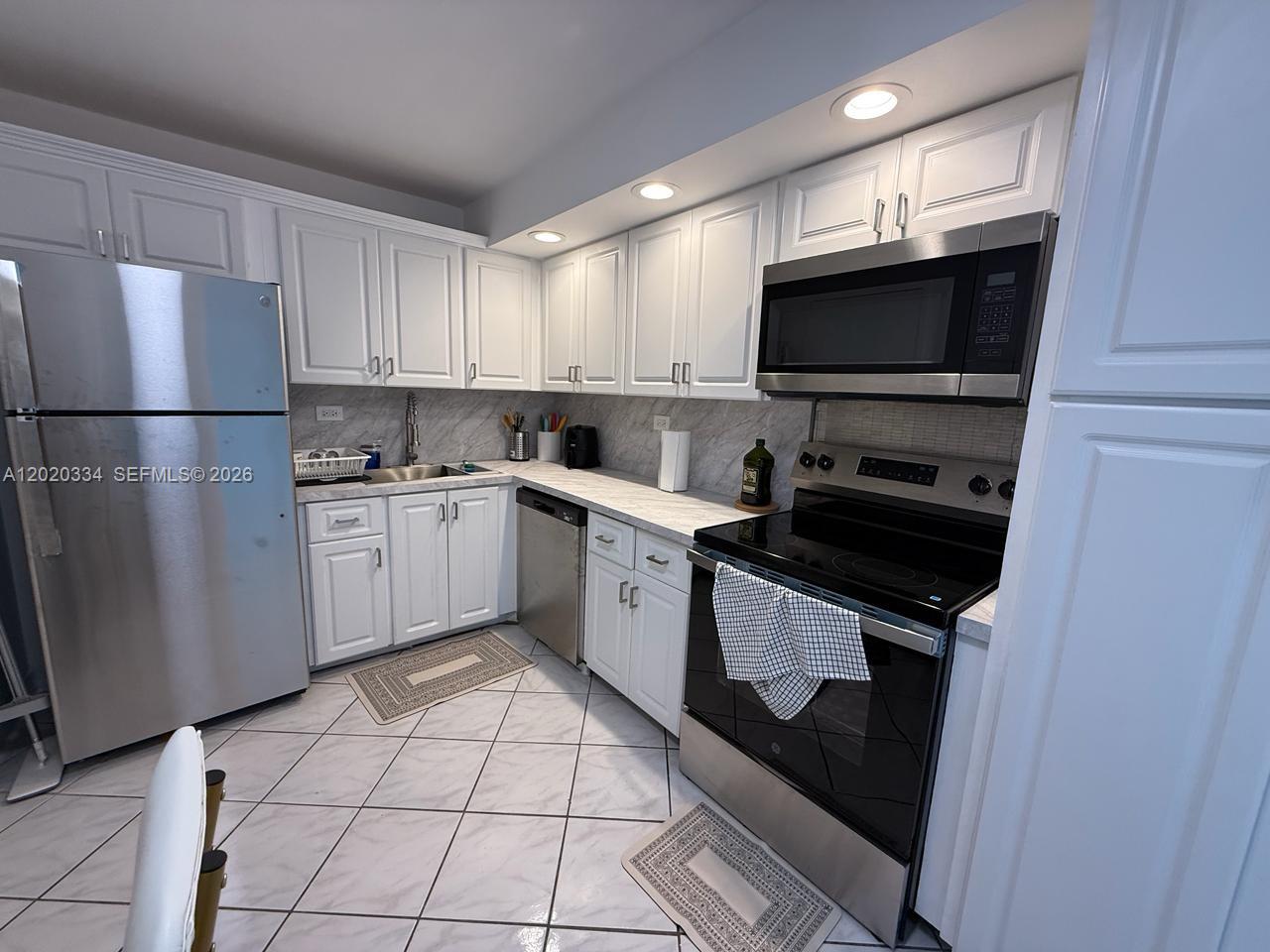 Property photo # 4