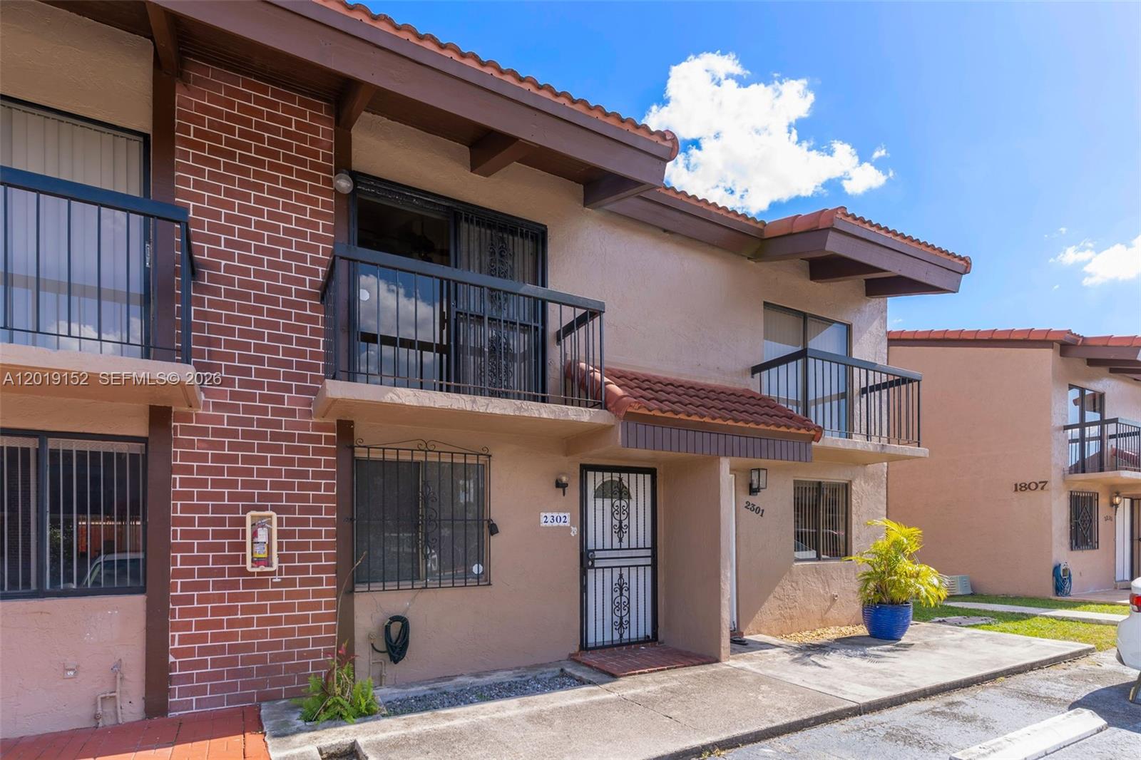 Property photo # 6