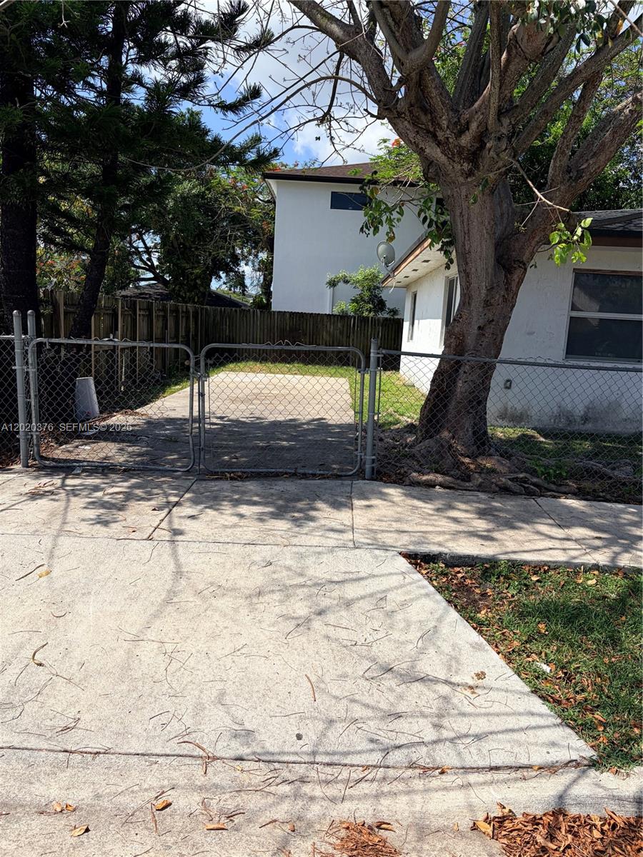 Property photo # 6