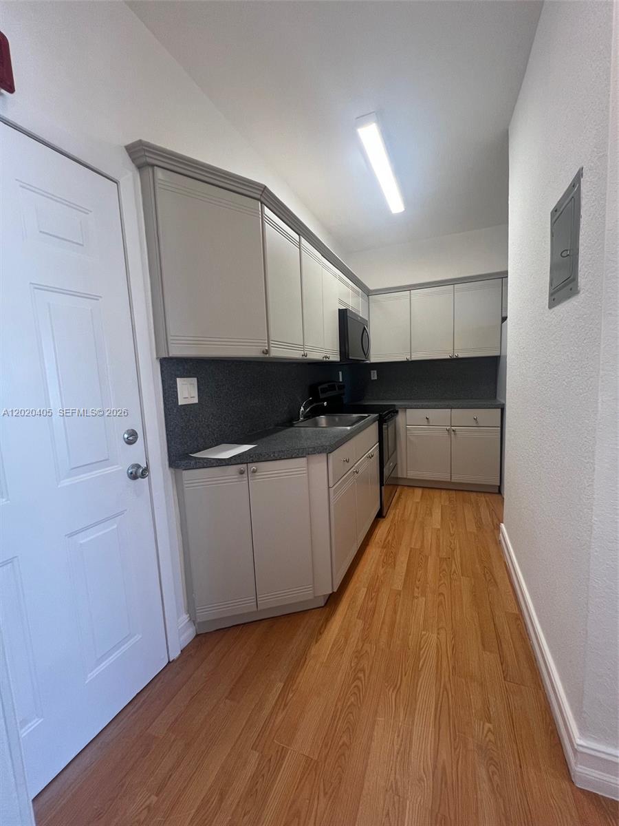 Property photo # 6