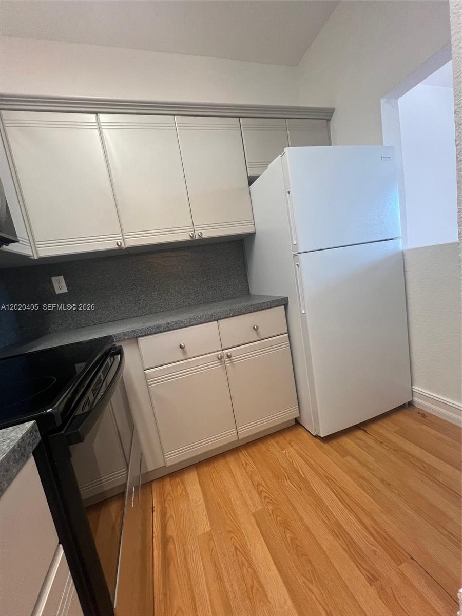 Property photo # 9