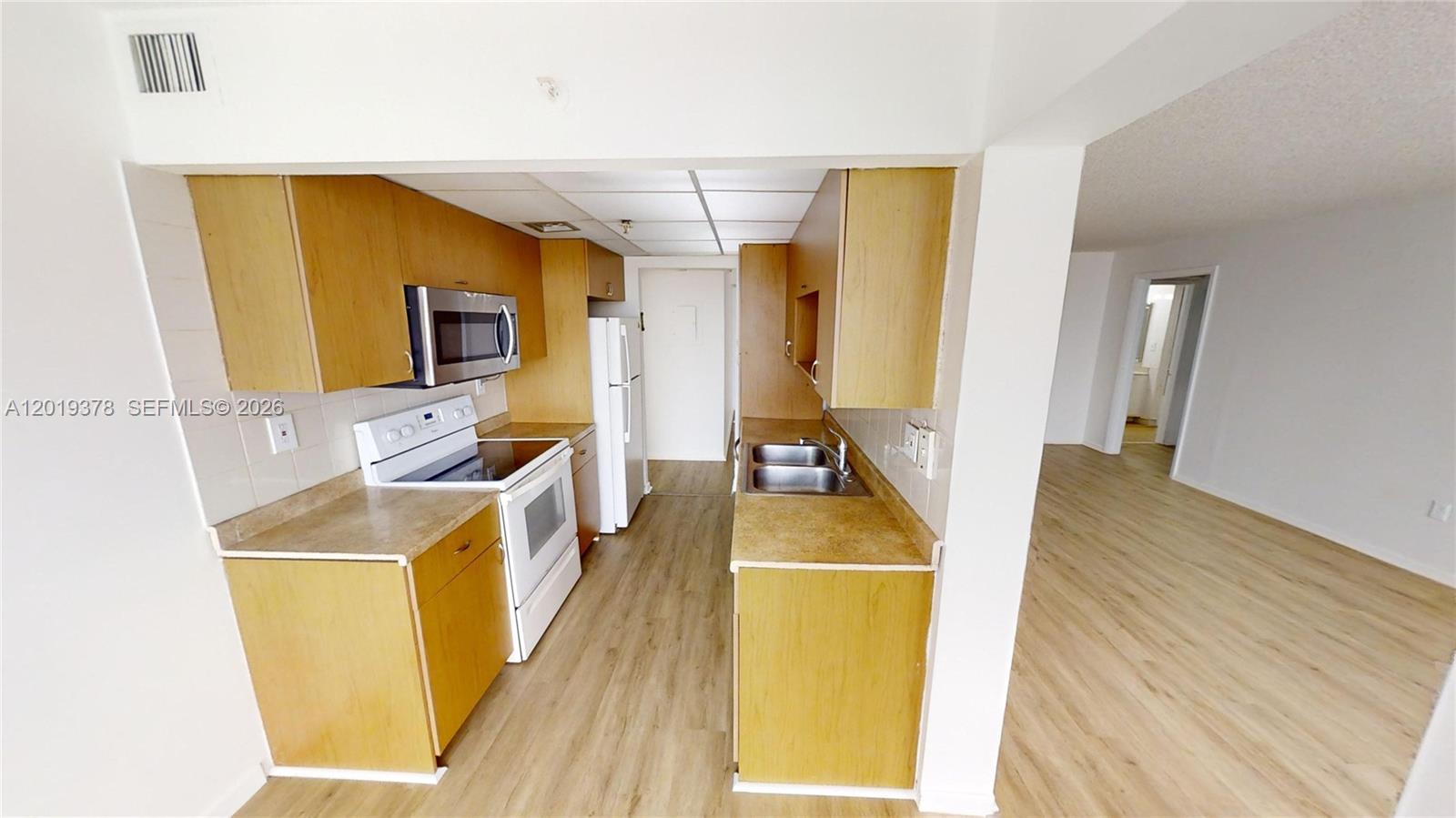 Property photo # 4