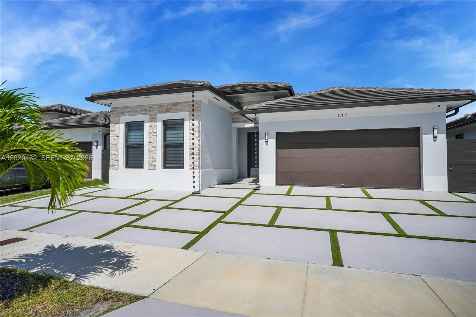 19419 124th Ct, Miami, Florida 33177