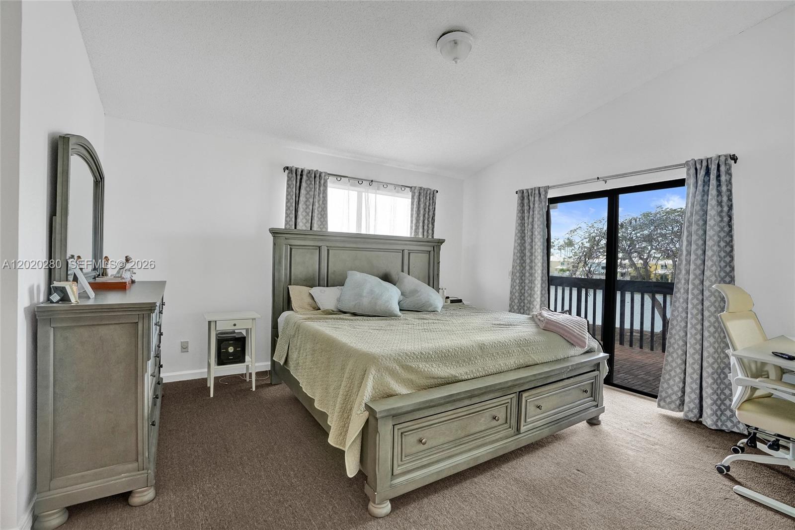 Property photo # 0