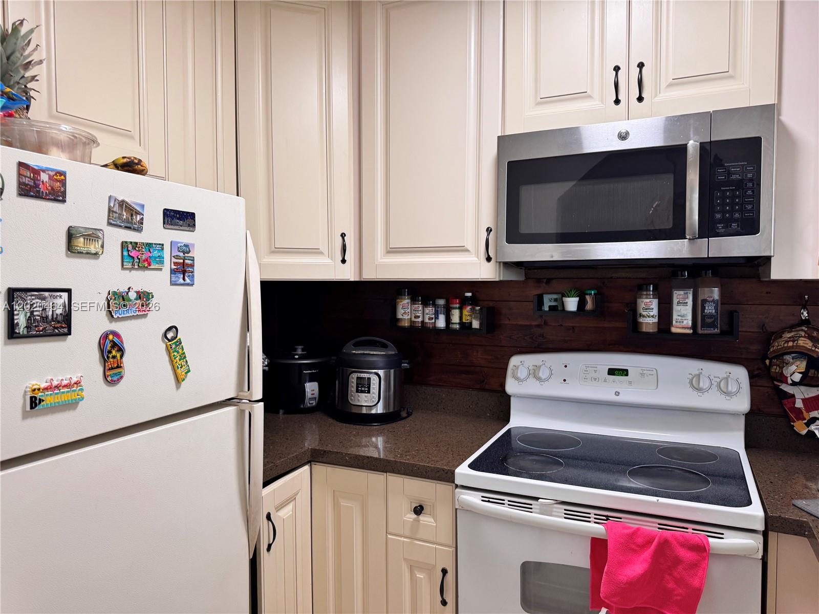 Property photo # 4