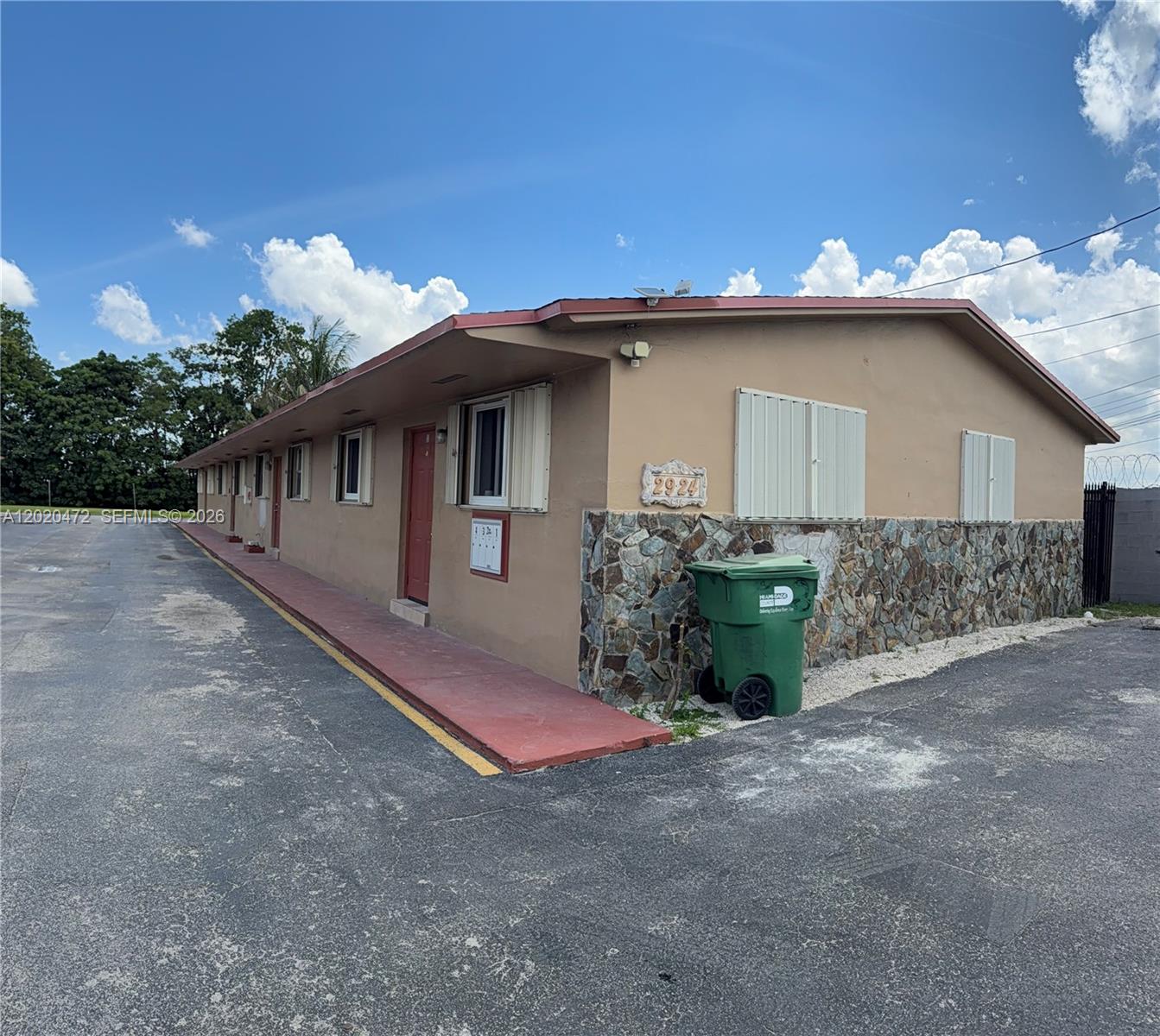 Property photo # 0