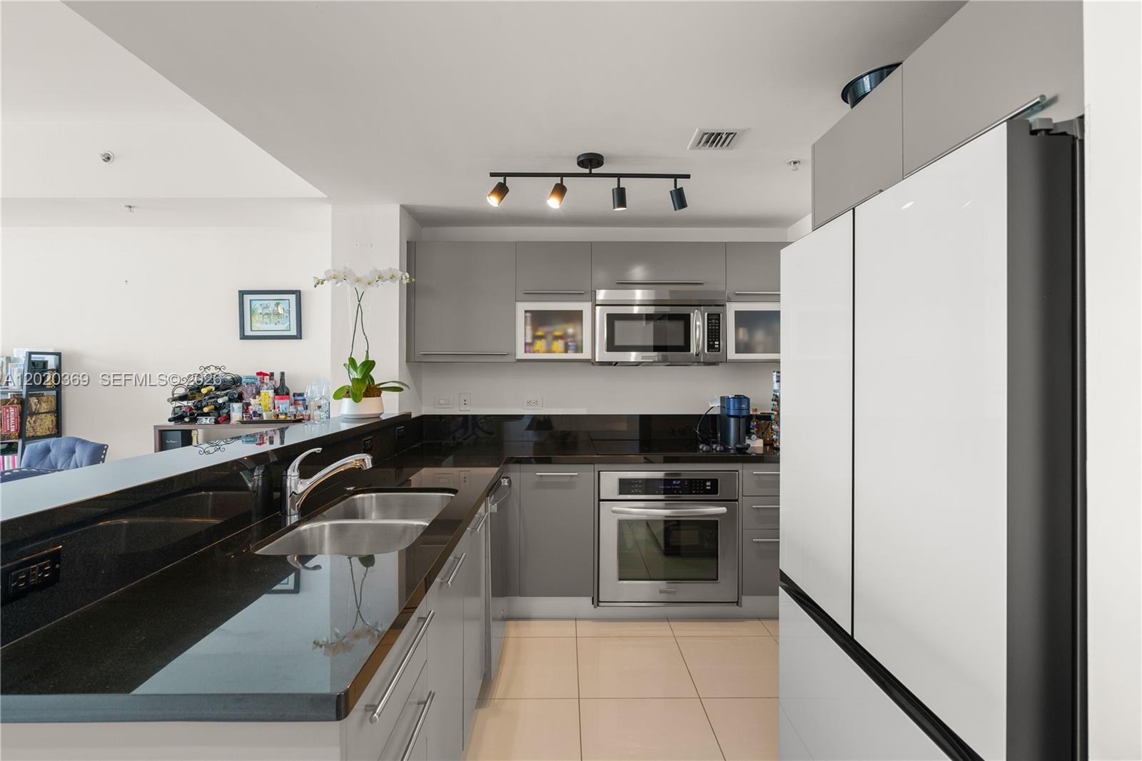 Property photo # 8