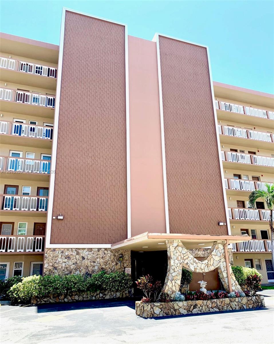 Meadowbrook Condo Apts Bl