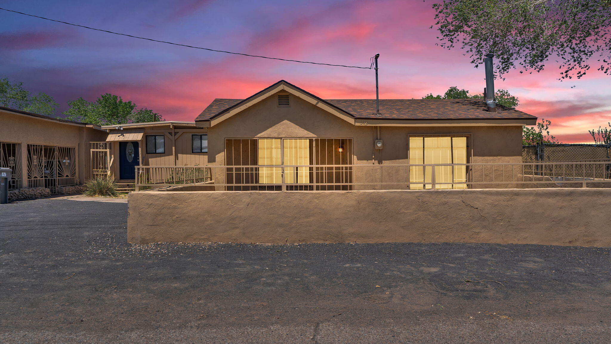 Homes for sale in Albuquerque, NM | 3102 Rosendo Garcia Rd Sw, Albuquerque, NM 87105 | MLS# 1103768