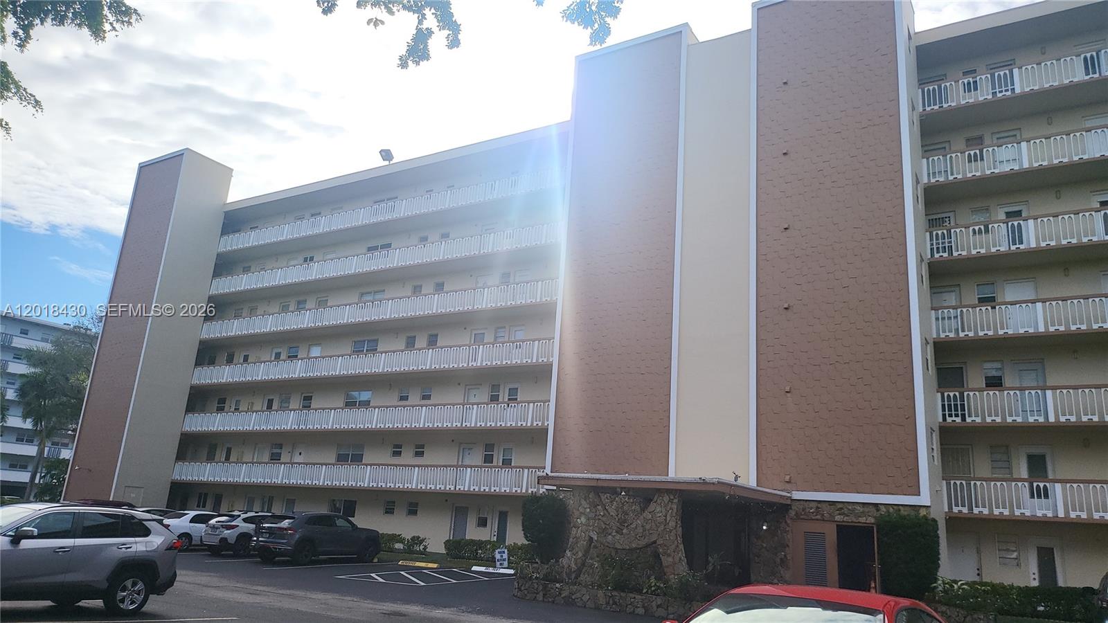 Meadowbrook Condo Apts Bl
