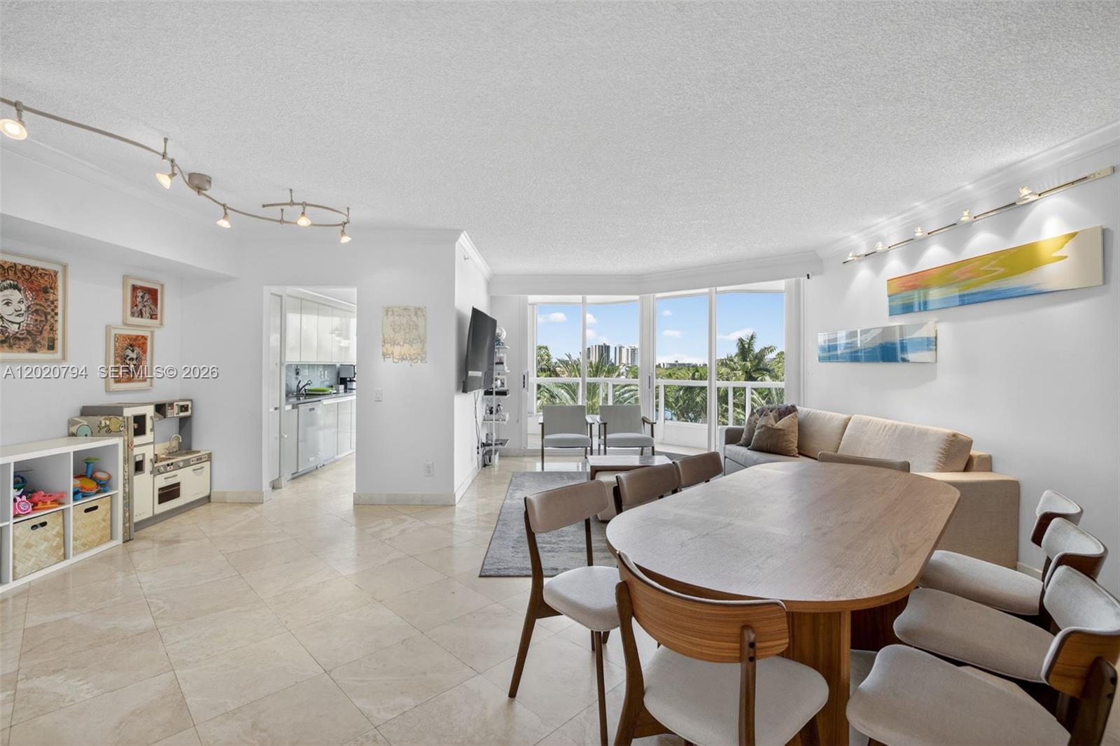 Property photo # 2