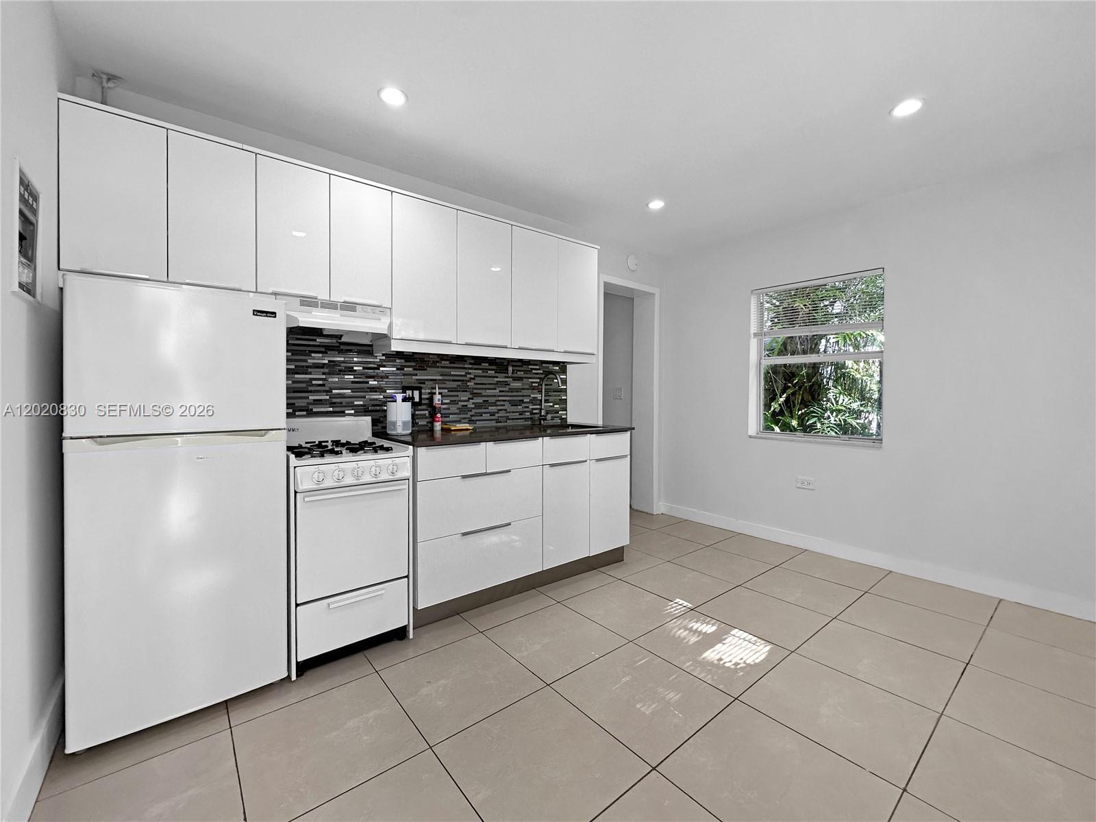Property photo # 4