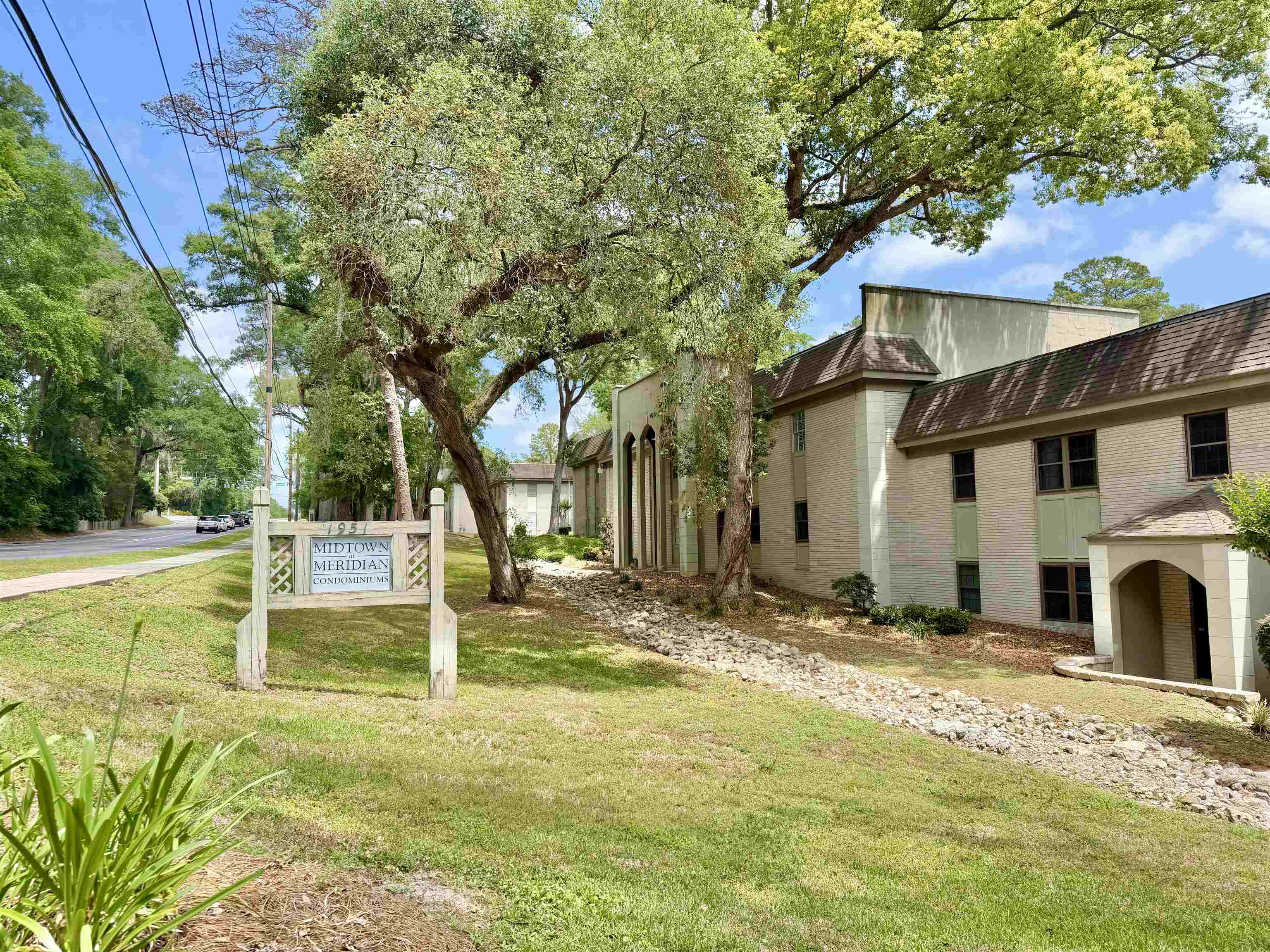 1951 N MERIDIAN Road 67, Tallahassee, FL, 