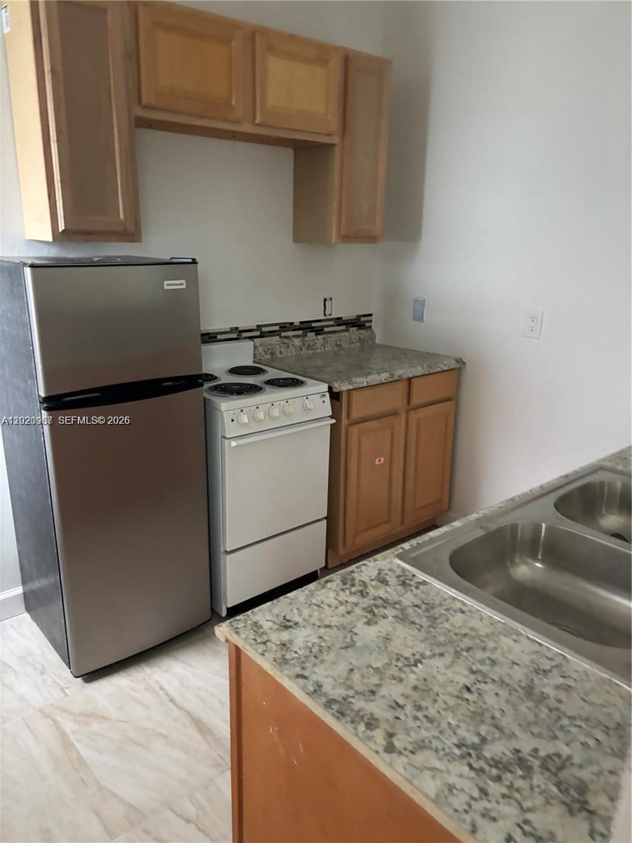 Property photo # 0