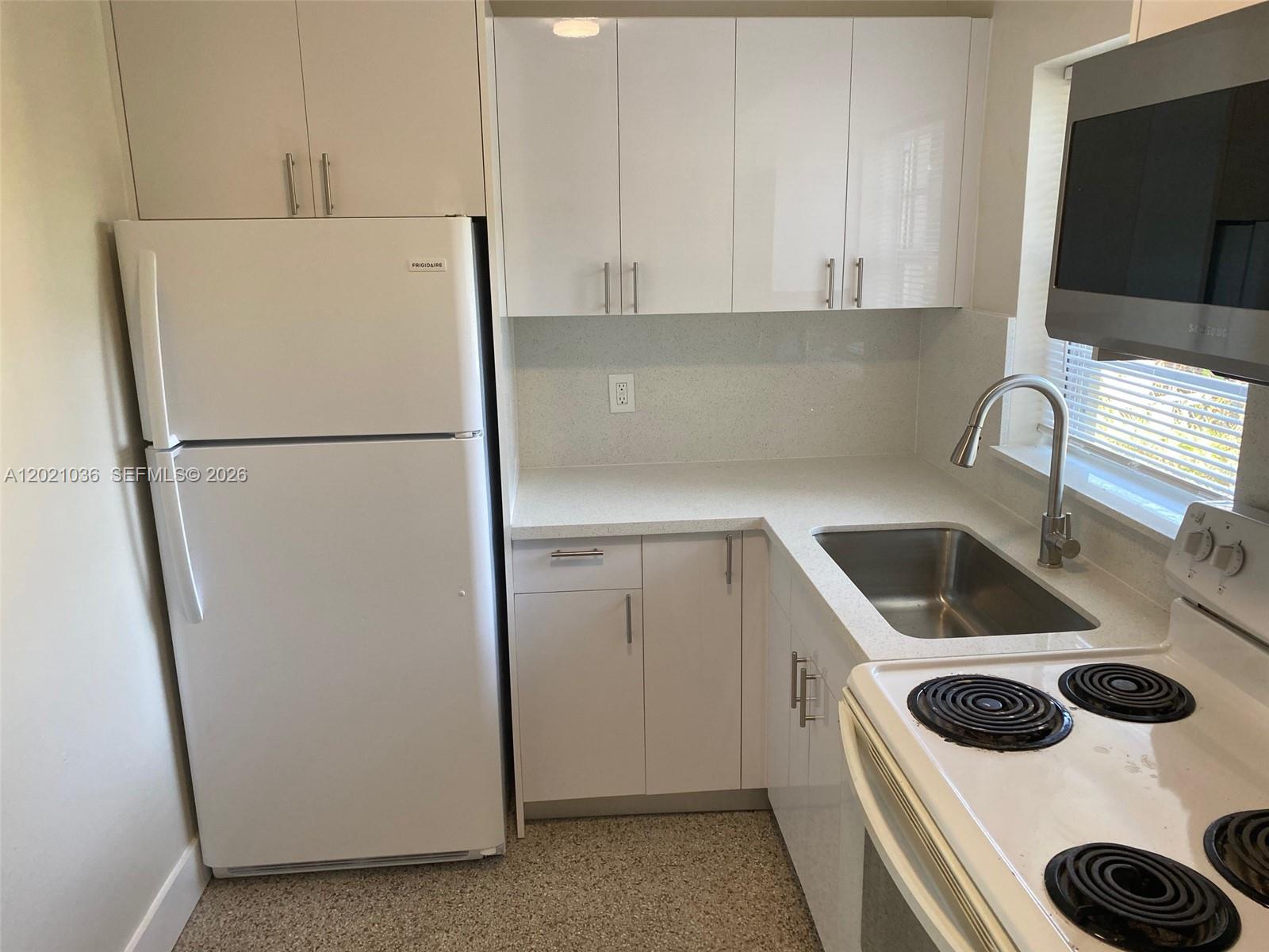 Property photo # 8