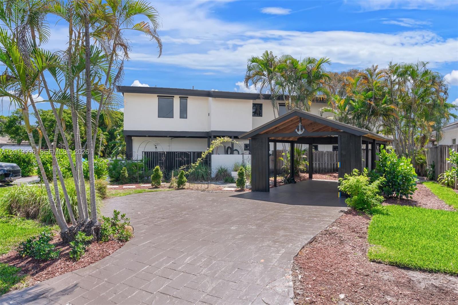 Homes for sale in Deerfield Beach, FL | 516 Ne 6th Ave 1 3, Deerfield Beach, FL 33441 | MLS# A12019096