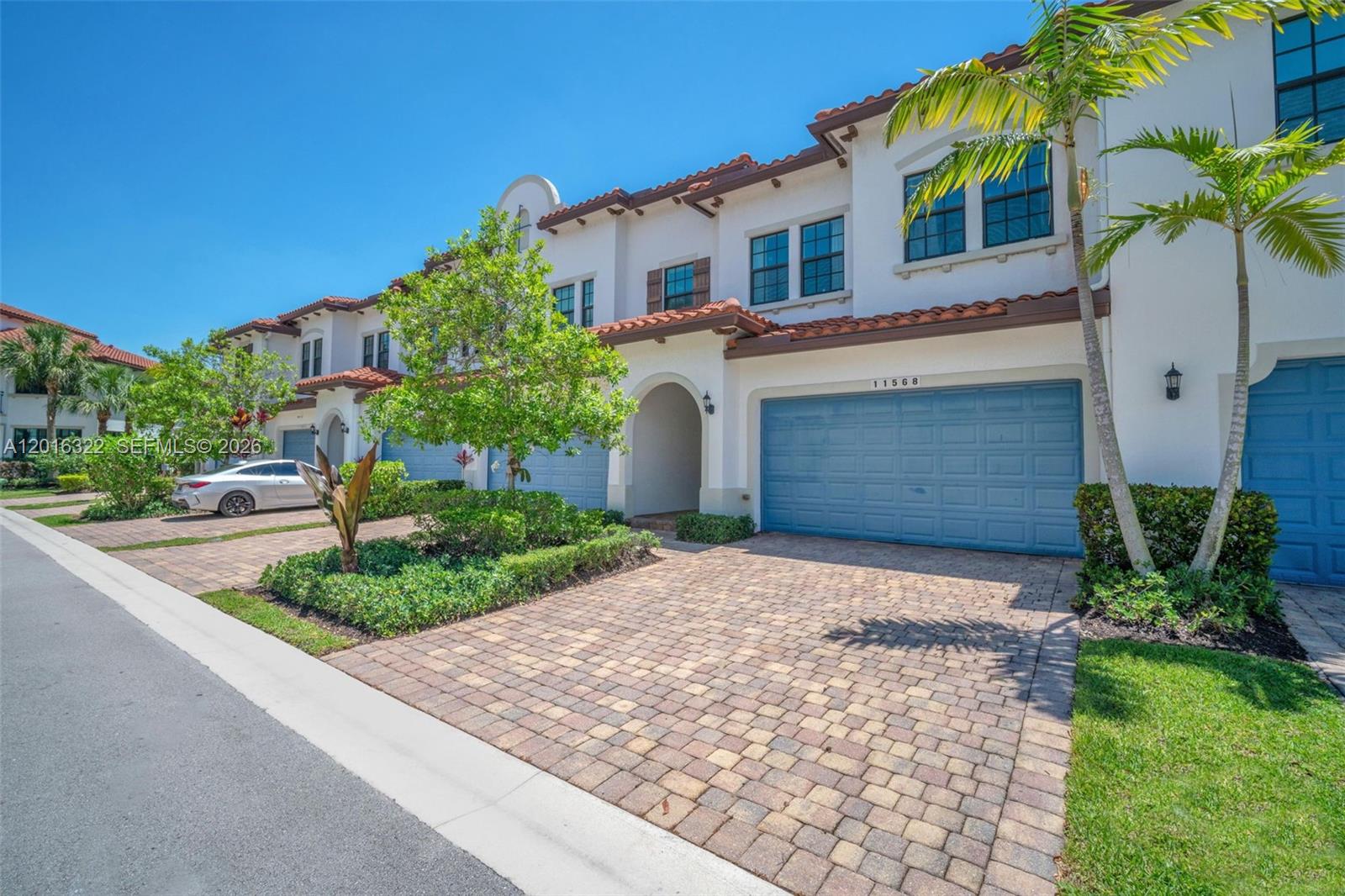 Pembroke Lakes South