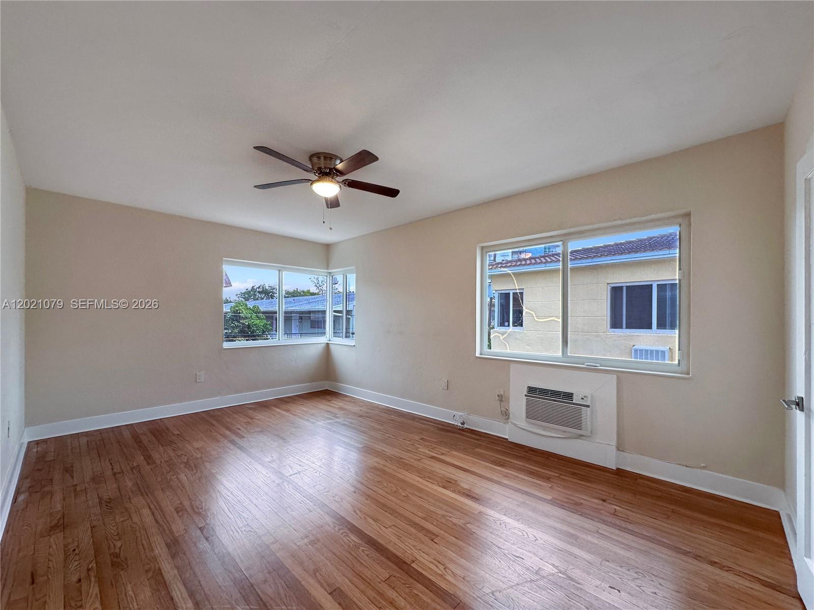 Property photo # 4
