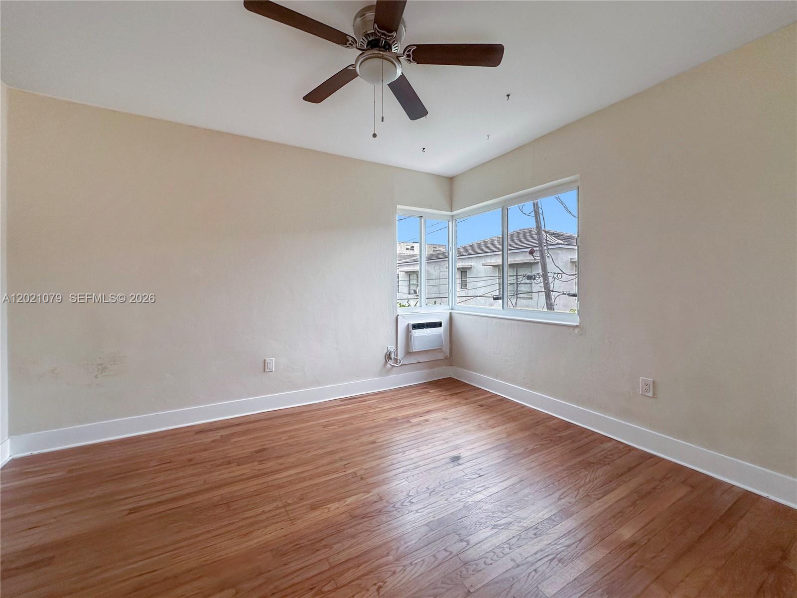 Property photo # 9