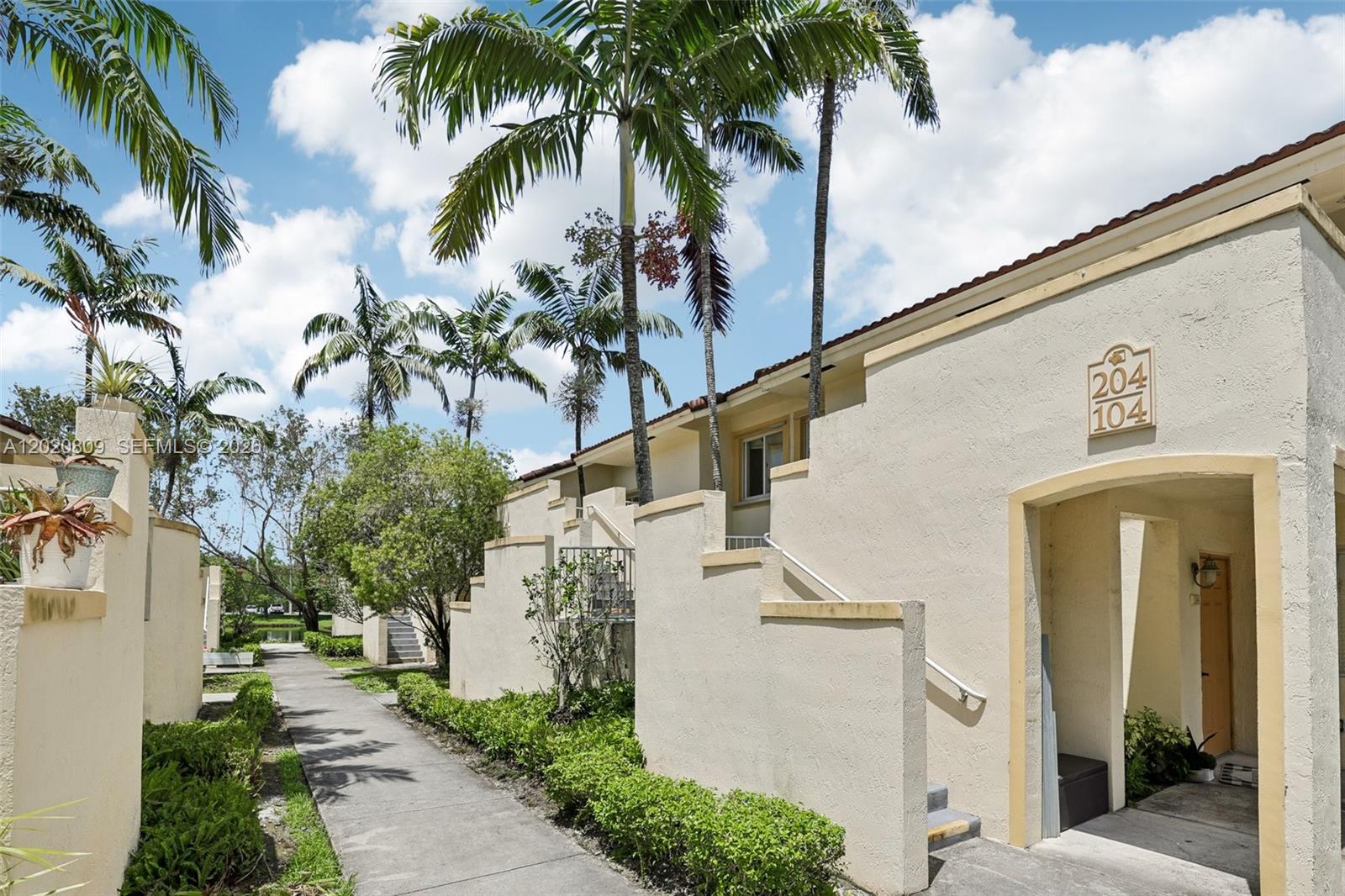 Jasmine Lakes II Condo