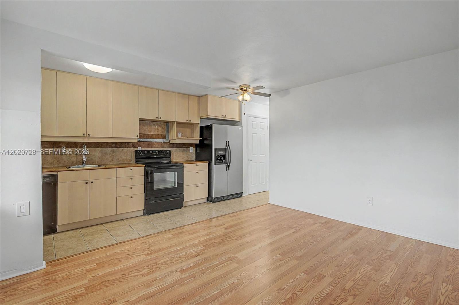 Property photo # 4